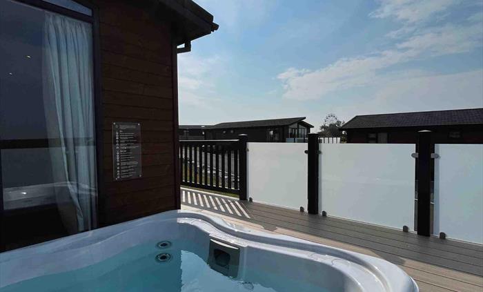 Hot Tub Luxury Lodges